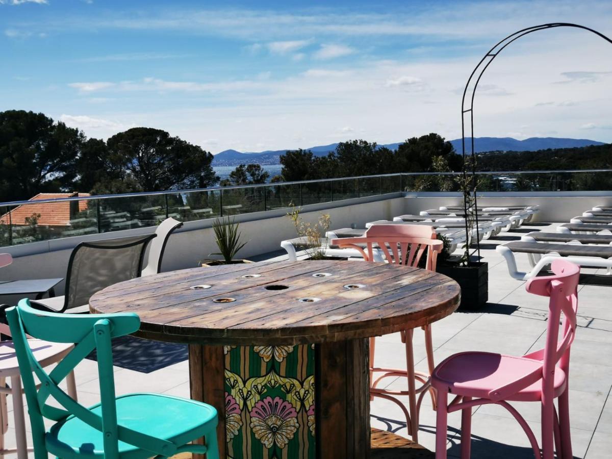 Mobil Home Neuf Camping L Ile Dor Plage St Raphael Avec Piscine Сен-Рафаэль Экстерьер фото