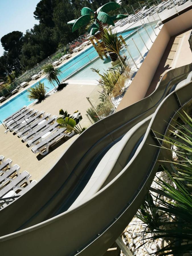 Mobil Home Neuf Camping L Ile Dor Plage St Raphael Avec Piscine Сен-Рафаэль Экстерьер фото