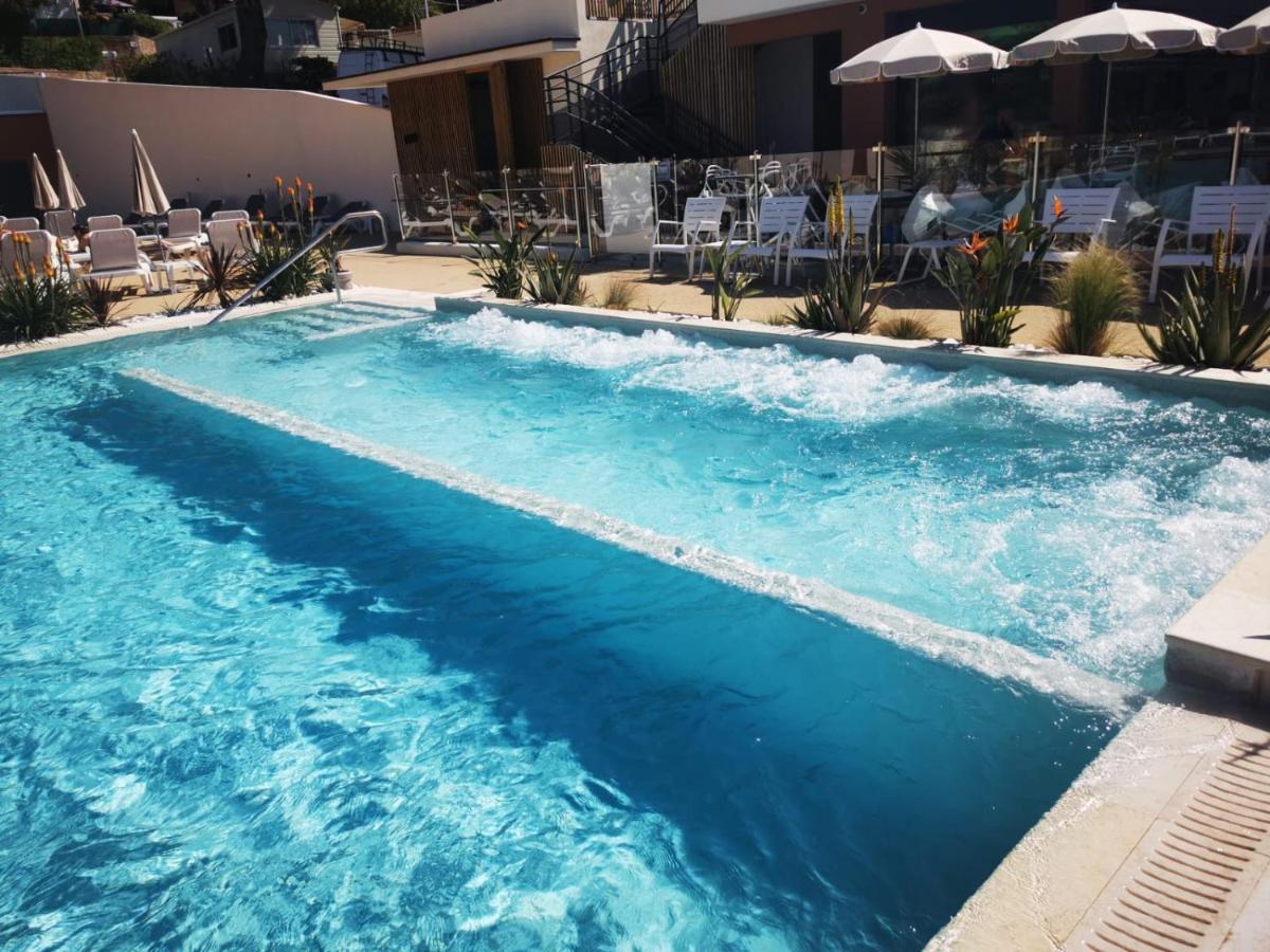 Mobil Home Neuf Camping L Ile Dor Plage St Raphael Avec Piscine Сен-Рафаэль Экстерьер фото